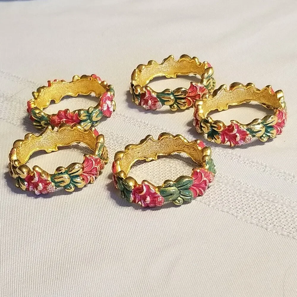 Hand‑Painted Gold Floral Napkin Rings Set of 5 – Vintage Style